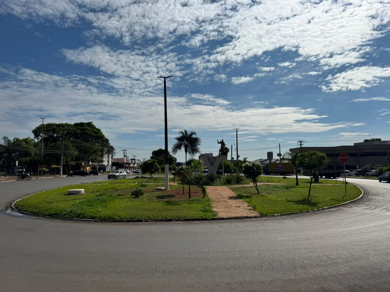 WhatsApp Image 2025-11-18 at 08.31.53