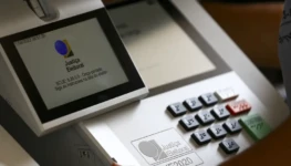 lacracao-urnas-eletronicas_mcamgo_abr_210920221818-12